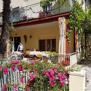  Hotel Berlati